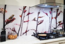 Silvereye on Flax bw Background  lucy g